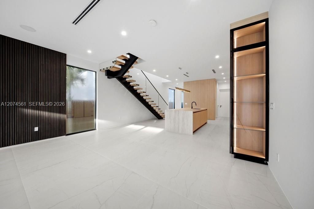 1334 NE 16 Ter , Fort Lauderdale, FL 33304 Photo