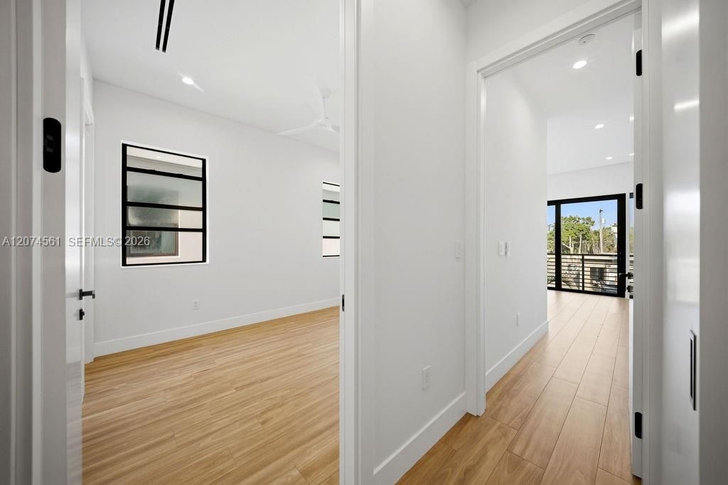 1334 NE 16 Ter , Fort Lauderdale, FL 33304 Photo