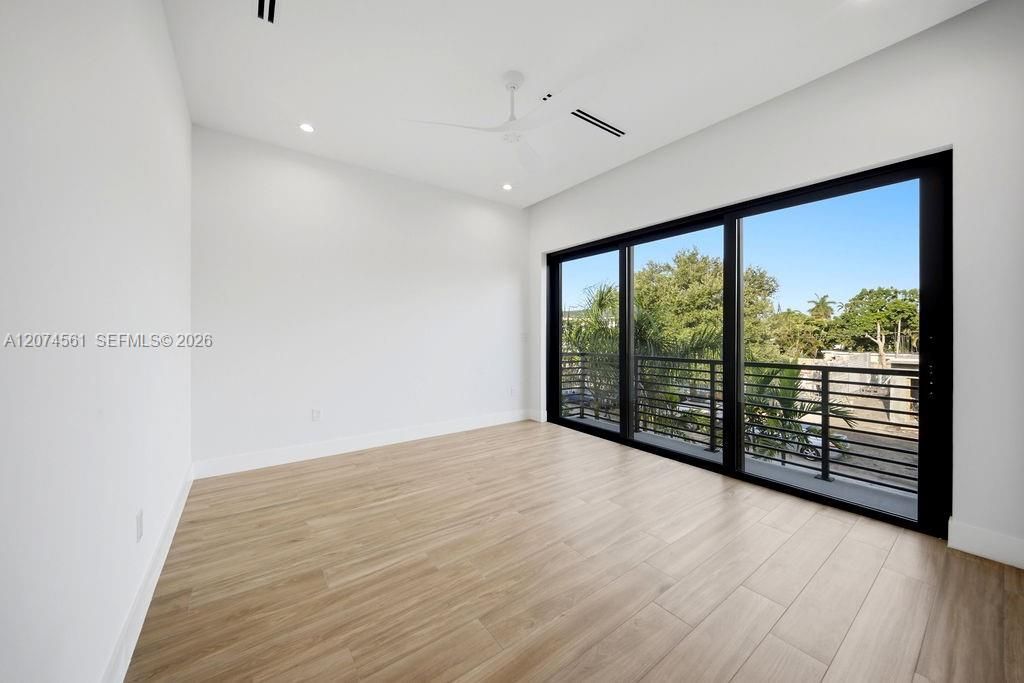 1334 NE 16 Ter , Fort Lauderdale, FL 33304 Photo