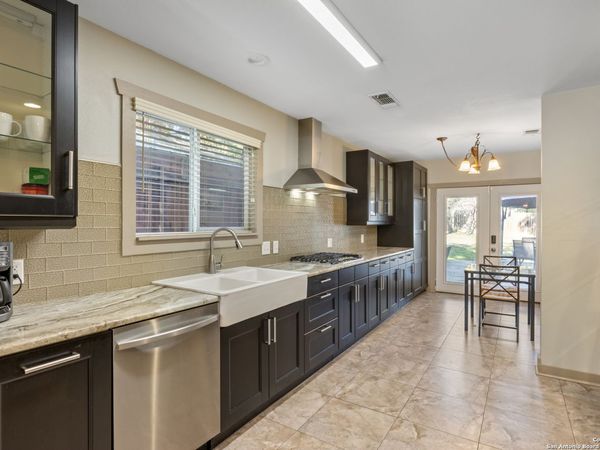333 REDWOOD ST, Alamo Heights, TX 78209