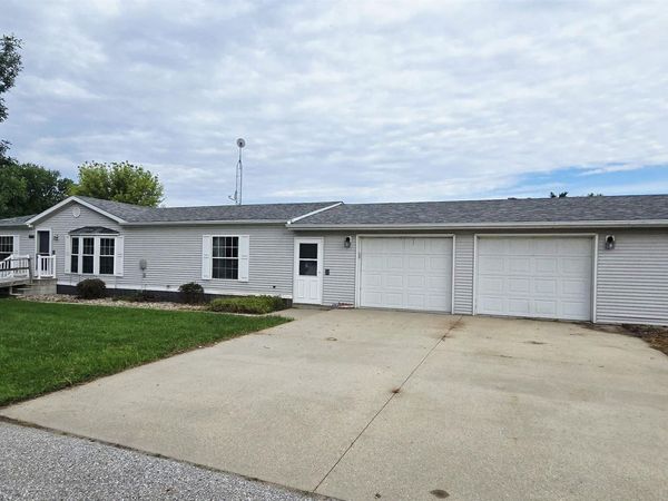 808 2nd Avenue, Rockford, IA 50468
