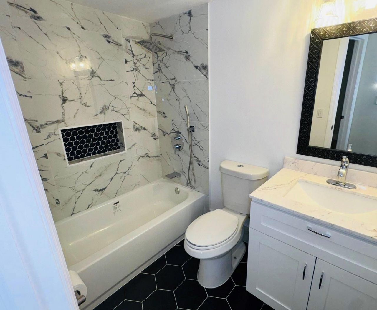 6090 NW 64th Avenue, Unit 212, Tamarac, FL 33319 Photo