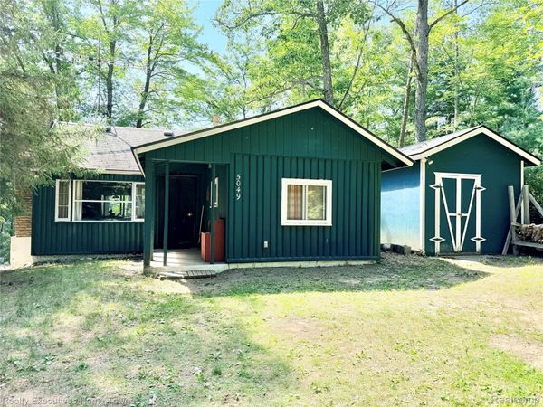 5049 Stark Drive, Clinton Township, Mi 48619