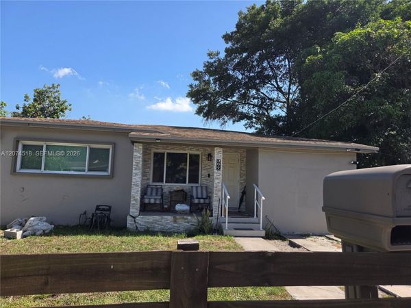 1760 NW 56th St, Unit REAR, Miami, FL 33142