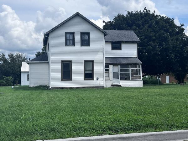 422 N Evergreen Street, Onarga, IL 60955