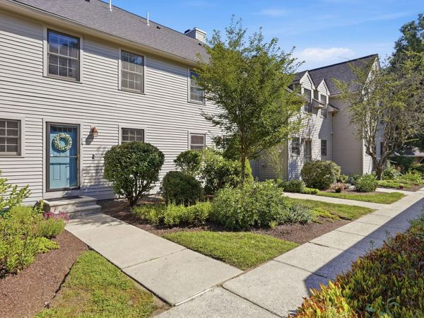 6 Veterans Road, Unit 14, Amherst, NH 03031