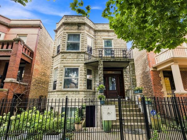 3248 N Oakley Avenue , Chicago, IL 60618