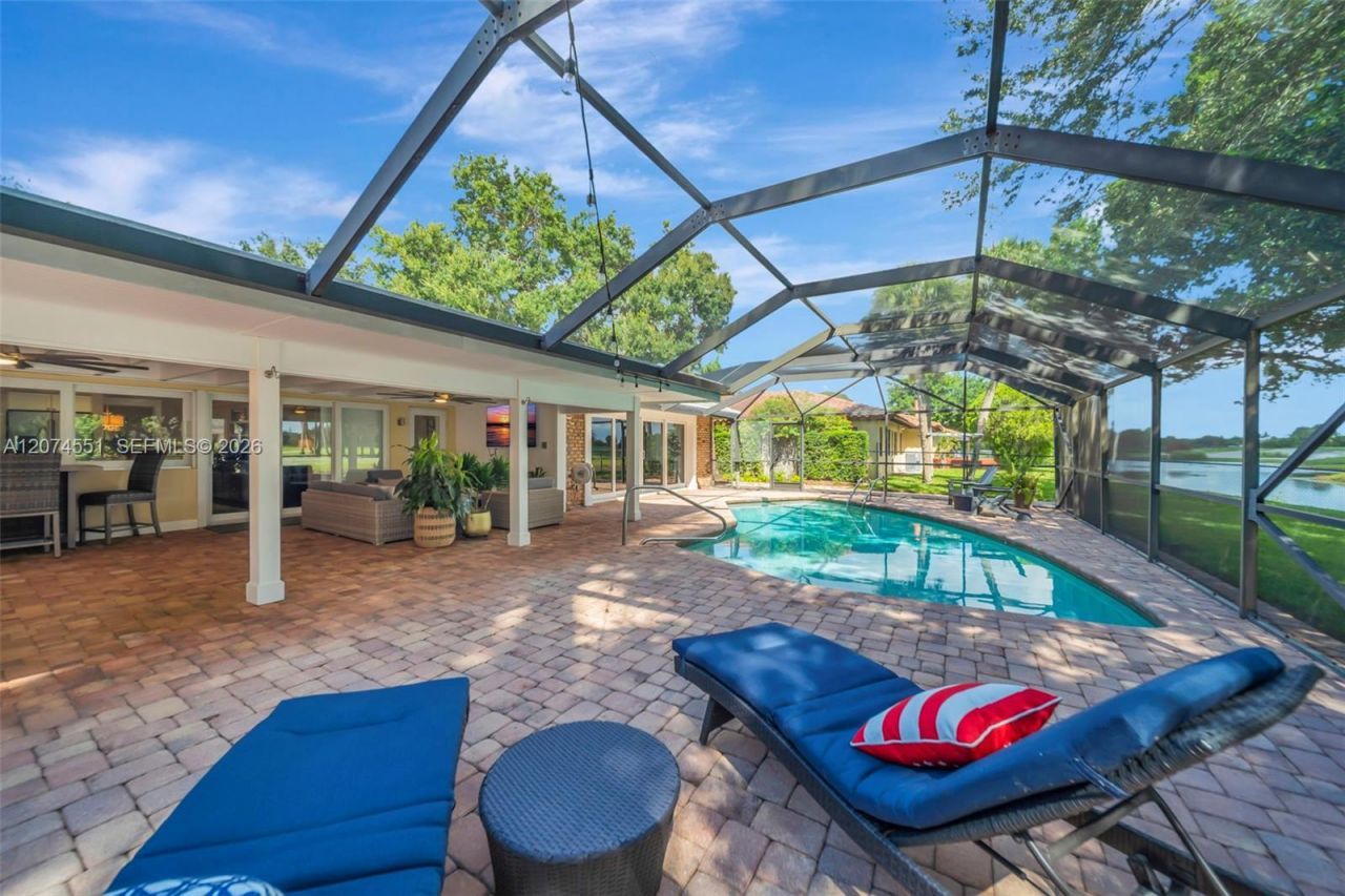 560 W Tropical Way, Plantation, FL 33317 Photo