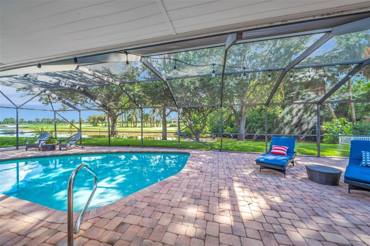 560 W Tropical Way, Plantation, FL 33317 Photo