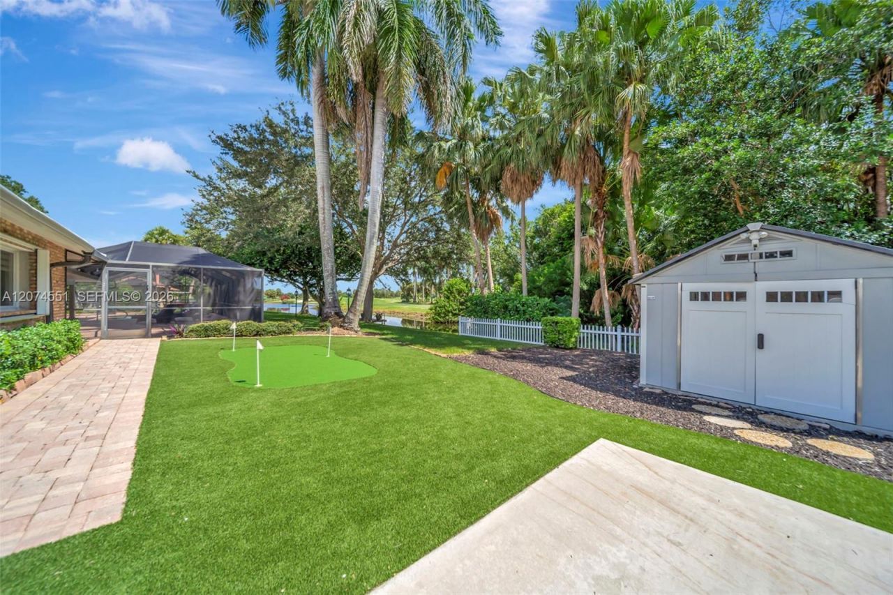 560 W Tropical Way, Plantation, FL 33317 Photo