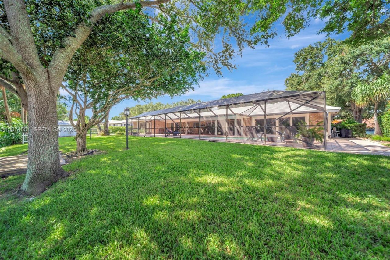 560 W Tropical Way, Plantation, FL 33317 Photo