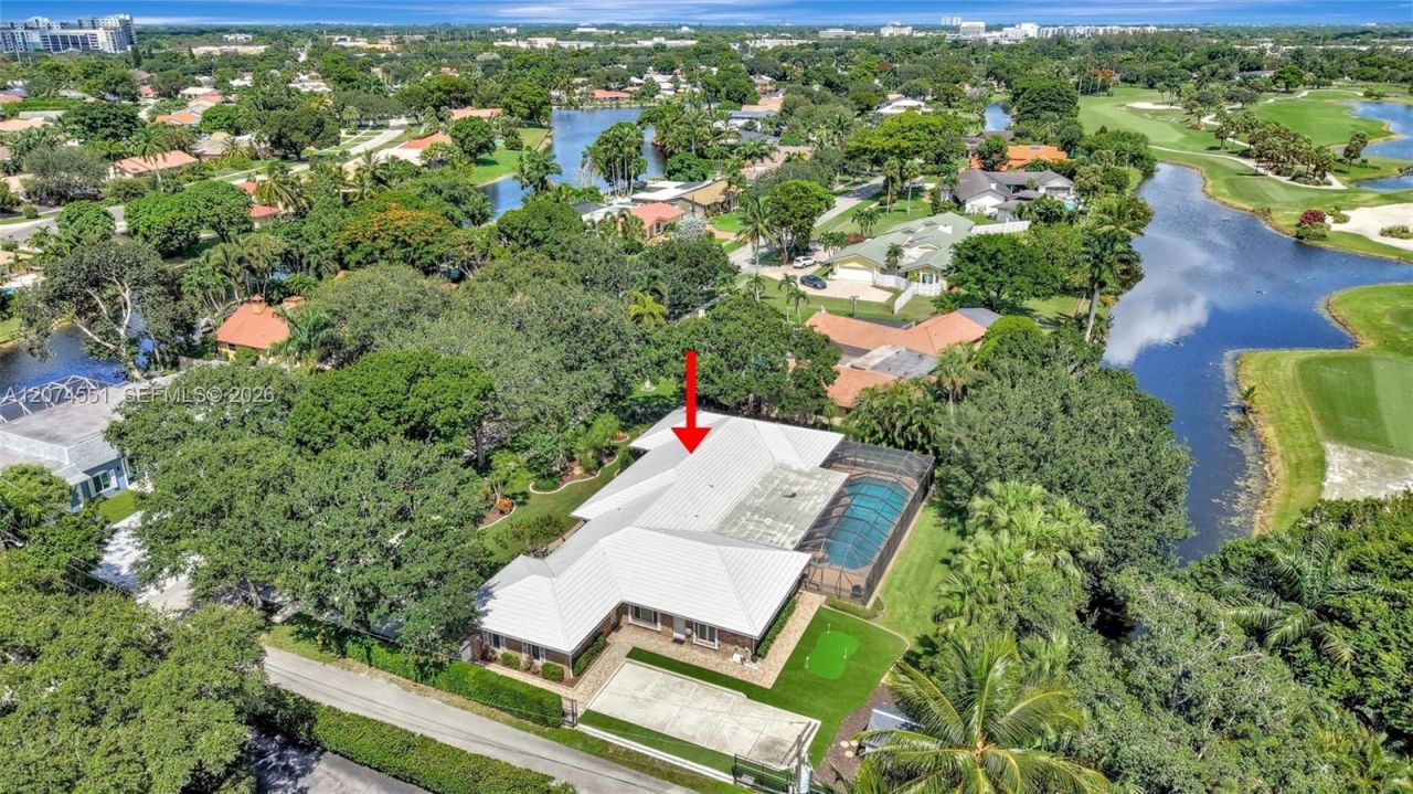 560 W Tropical Way, Plantation, FL 33317 Photo