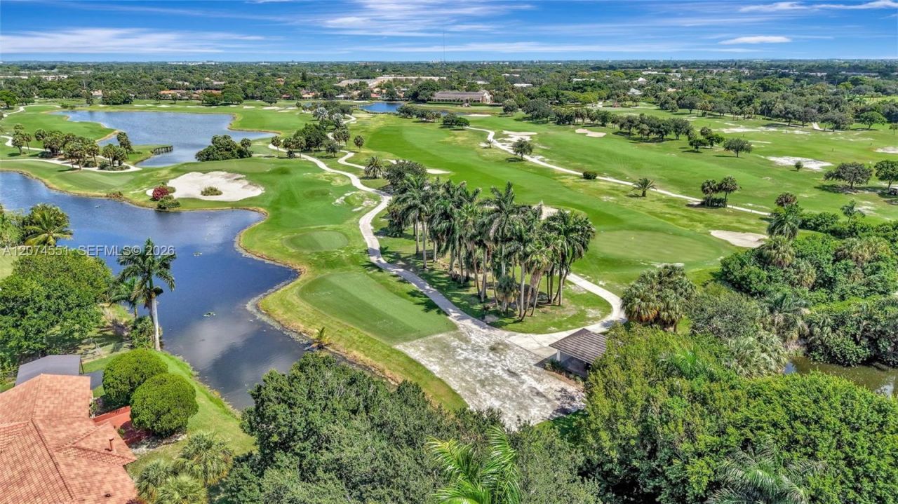 560 W Tropical Way, Plantation, FL 33317 Photo