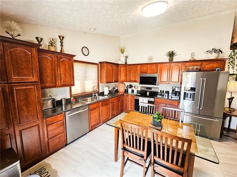 117 Burgundy Drive, Union, OH 45322 Photo 13