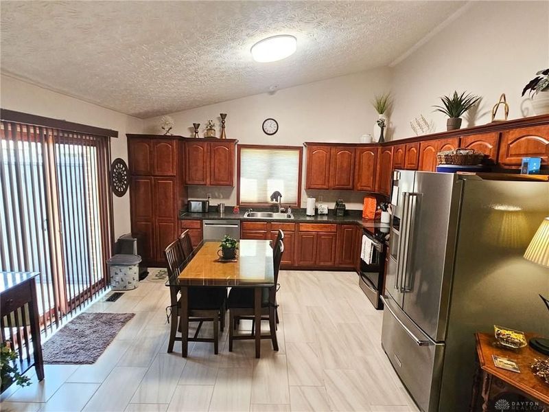 117 Burgundy Drive, Union, OH 45322 Photo 15