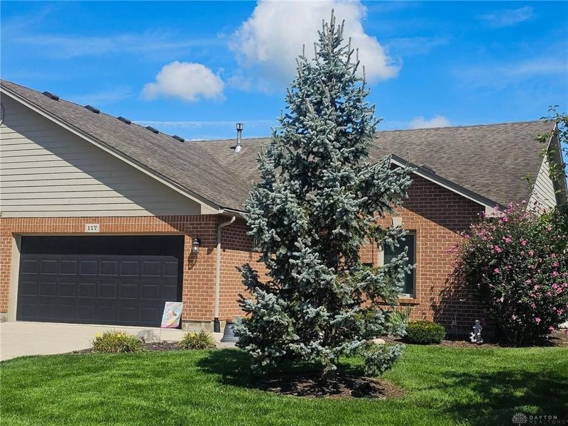 117 Burgundy Drive, Union, OH 45322 Photo 2