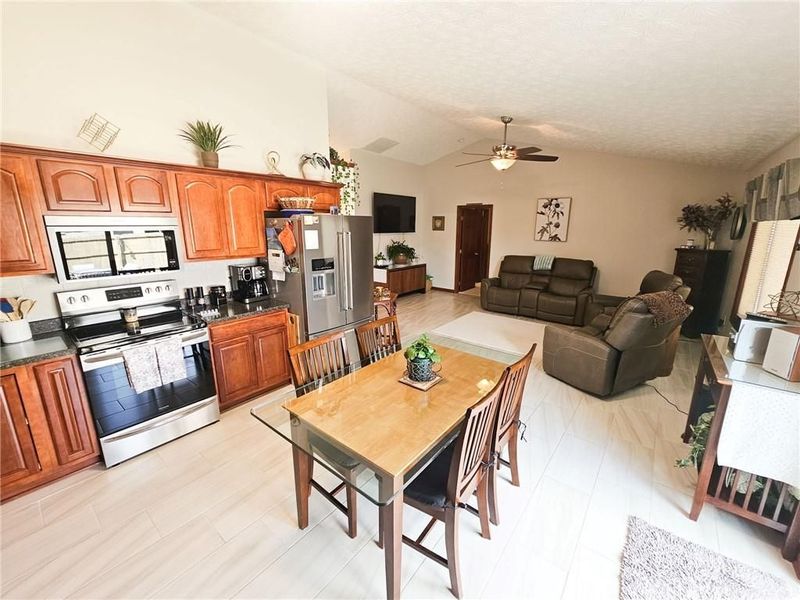 117 Burgundy Drive, Union, OH 45322 Photo 20