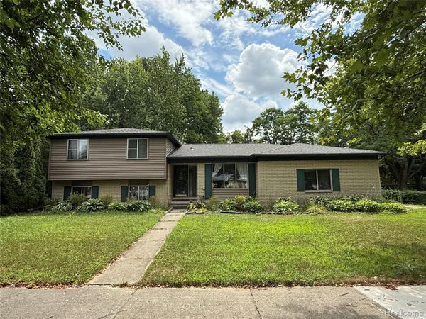 2356 Hinge Drive, Troy, Mi 48083