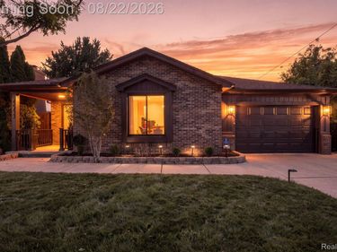 22733 Ridgeway Street, St Clair Shores, Mi 48080