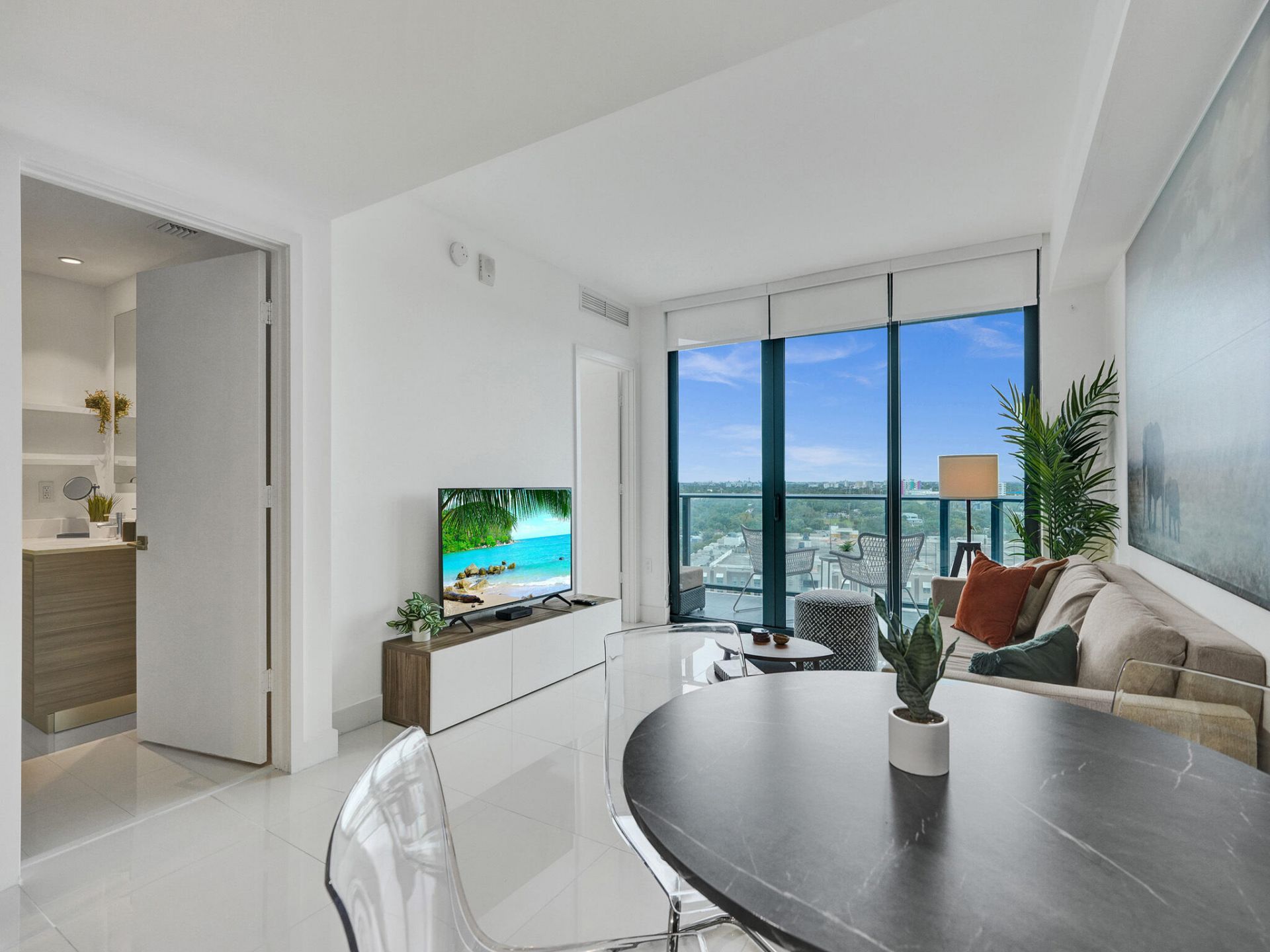 121 NE 34th Street, Unit 1210, Miami, FL 33137 Photo