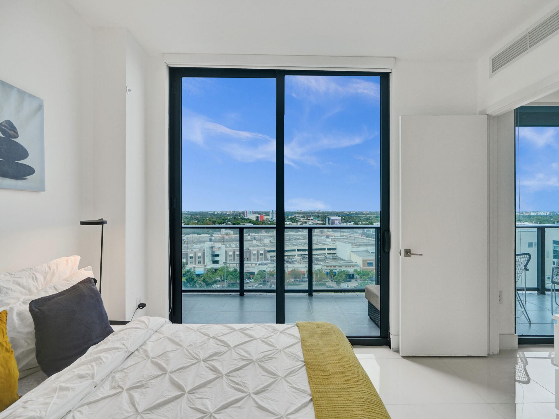 121 NE 34th Street, Unit 1210, Miami, FL 33137 Photo