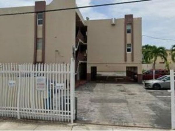 652 NW 3rd St , Unit 304, Miami, FL 33128