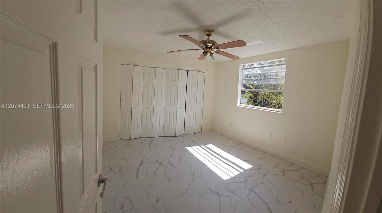 652 NW 3rd St , Unit 304, Miami, FL 33128 Photo