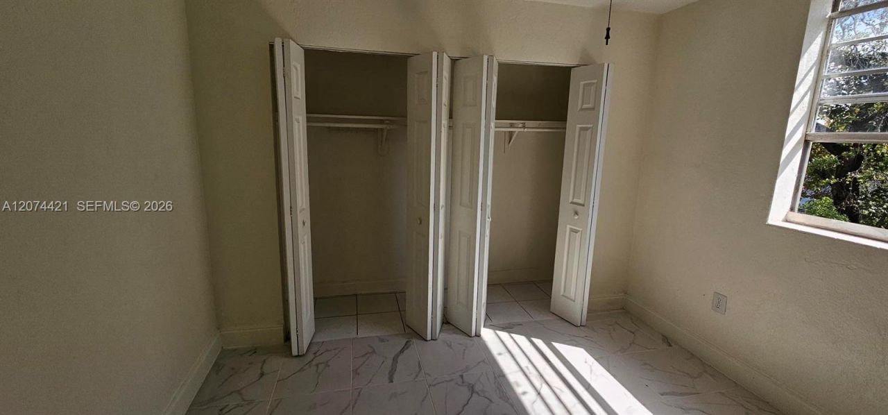 652 NW 3rd St , Unit 304, Miami, FL 33128 Photo
