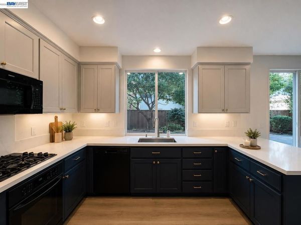 1015 Canyon Oaks Dr, El Sobrante, CA 94803