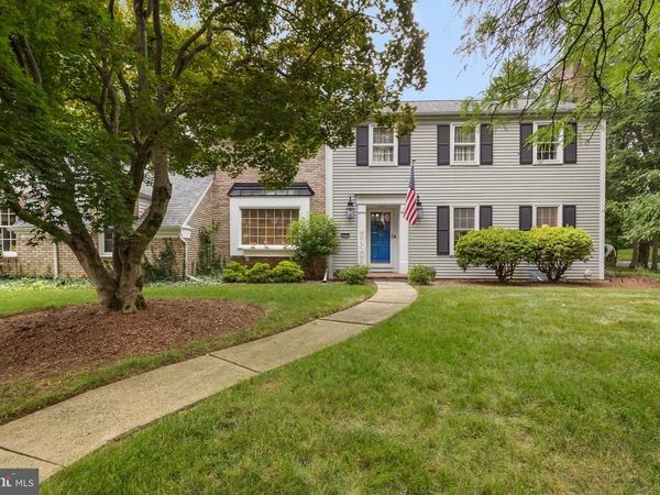 2898 FAIRFIELD DRIVE , ALLENTOWN, PA 18103