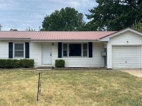 917 S East Street , Mt Vernon, MO 65712