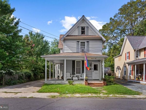 702 TRAVERS STREET, CAMBRIDGE, MD 21613