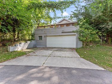 2550 Loon Lake Road, Wixom, Mi 48393
