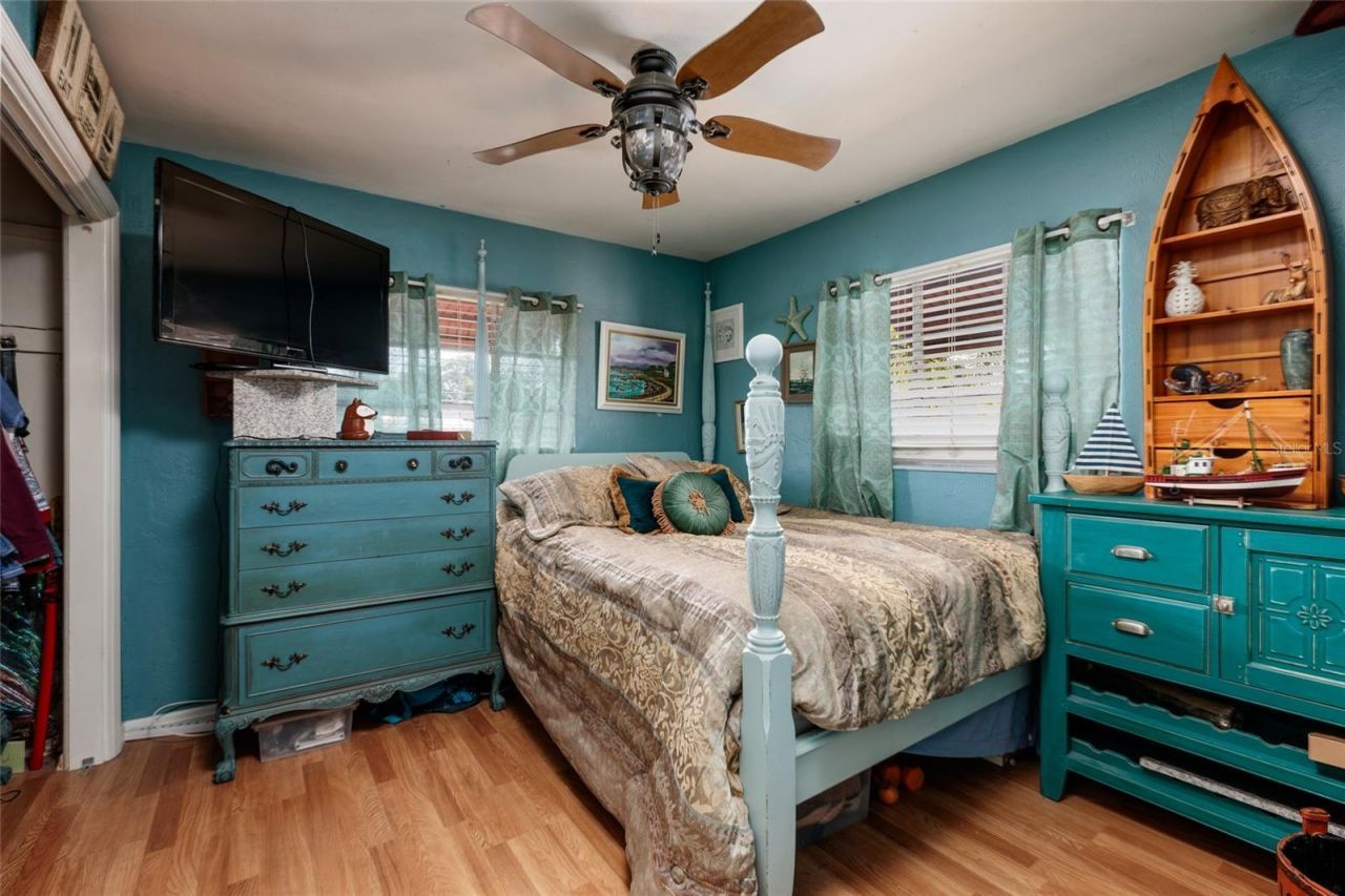 6376 4th Avenue S, Saint Petersburg, FL 33707 Photo
