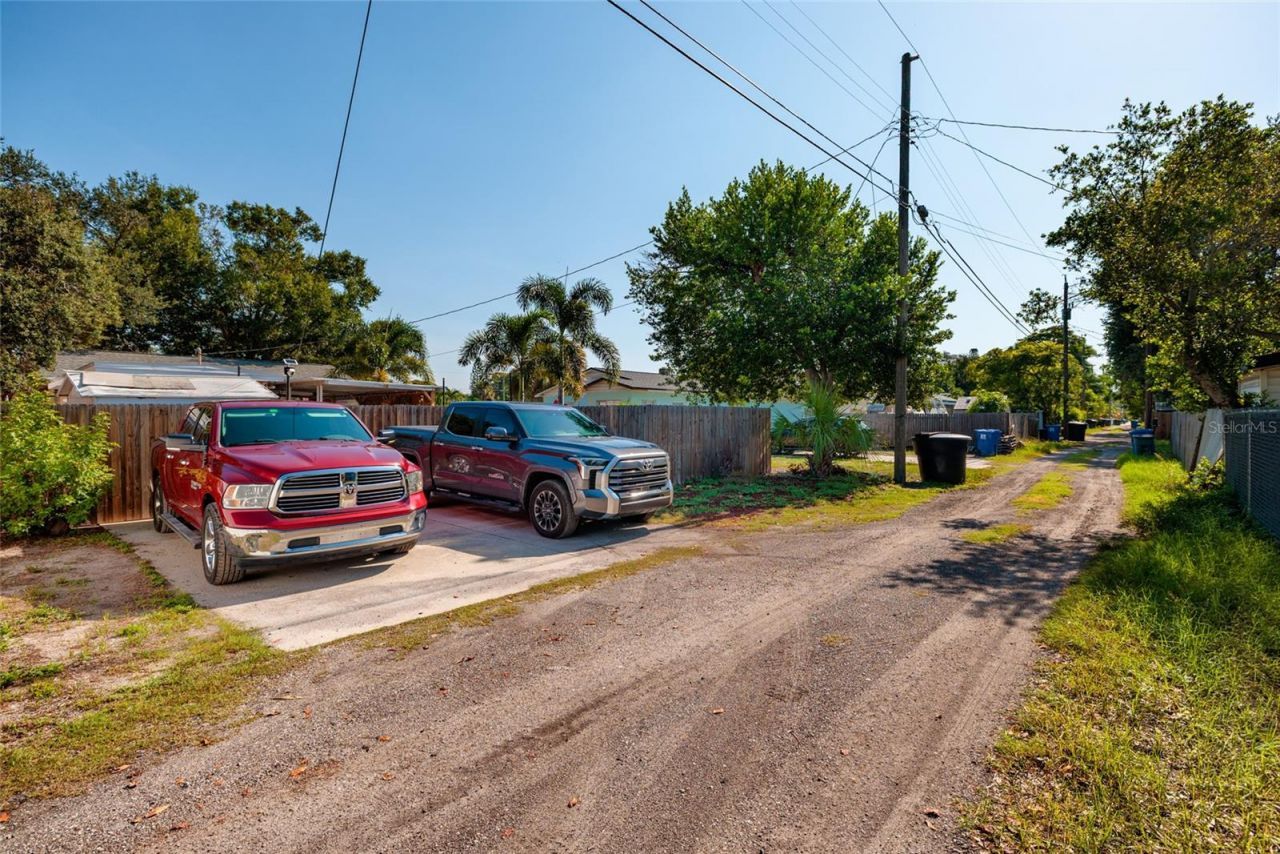 6376 4th Avenue S, Saint Petersburg, FL 33707 Photo