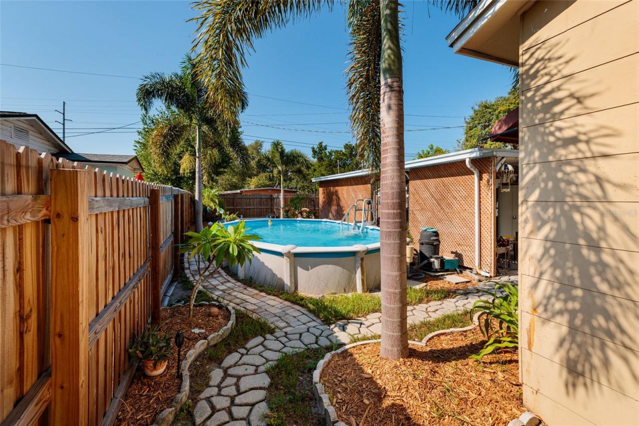 6376 4th Avenue S, Saint Petersburg, FL 33707 Photo