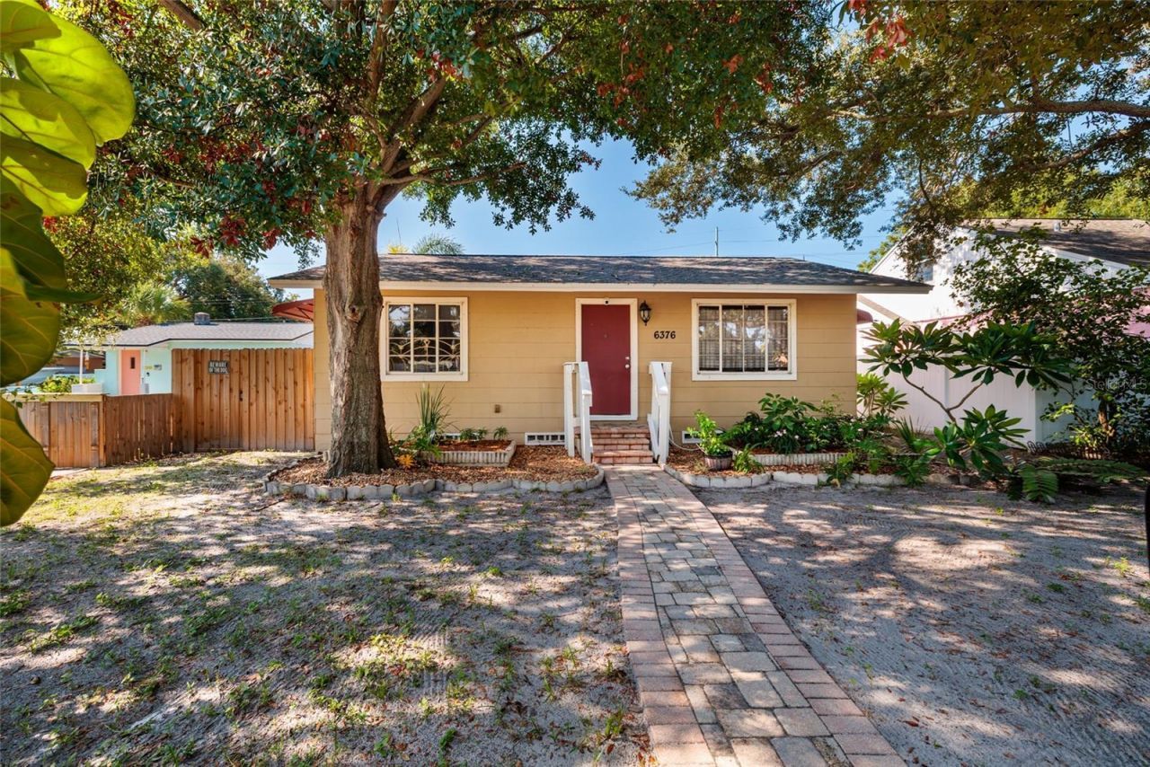6376 4th Avenue S, Saint Petersburg, FL 33707 Photo