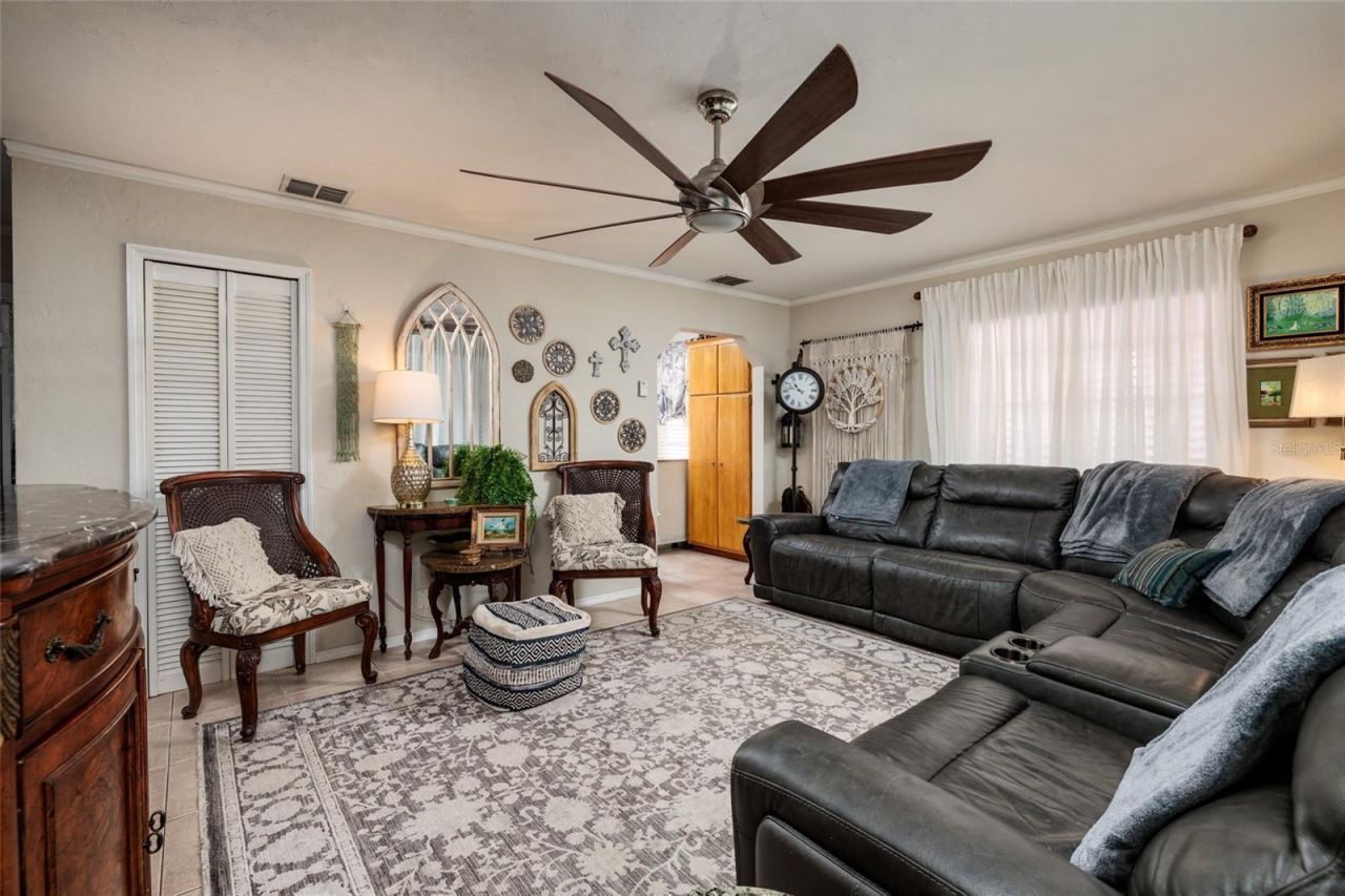 6376 4th Avenue S, Saint Petersburg, FL 33707 Photo