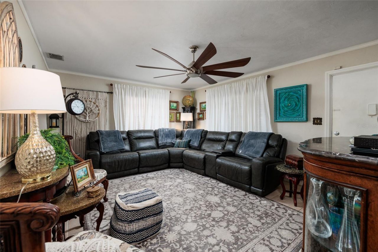 6376 4th Avenue S, Saint Petersburg, FL 33707 Photo