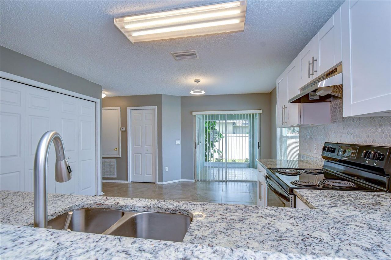 8736 Morrison Oaks Court , Temple Terrace, FL 33637 Photo