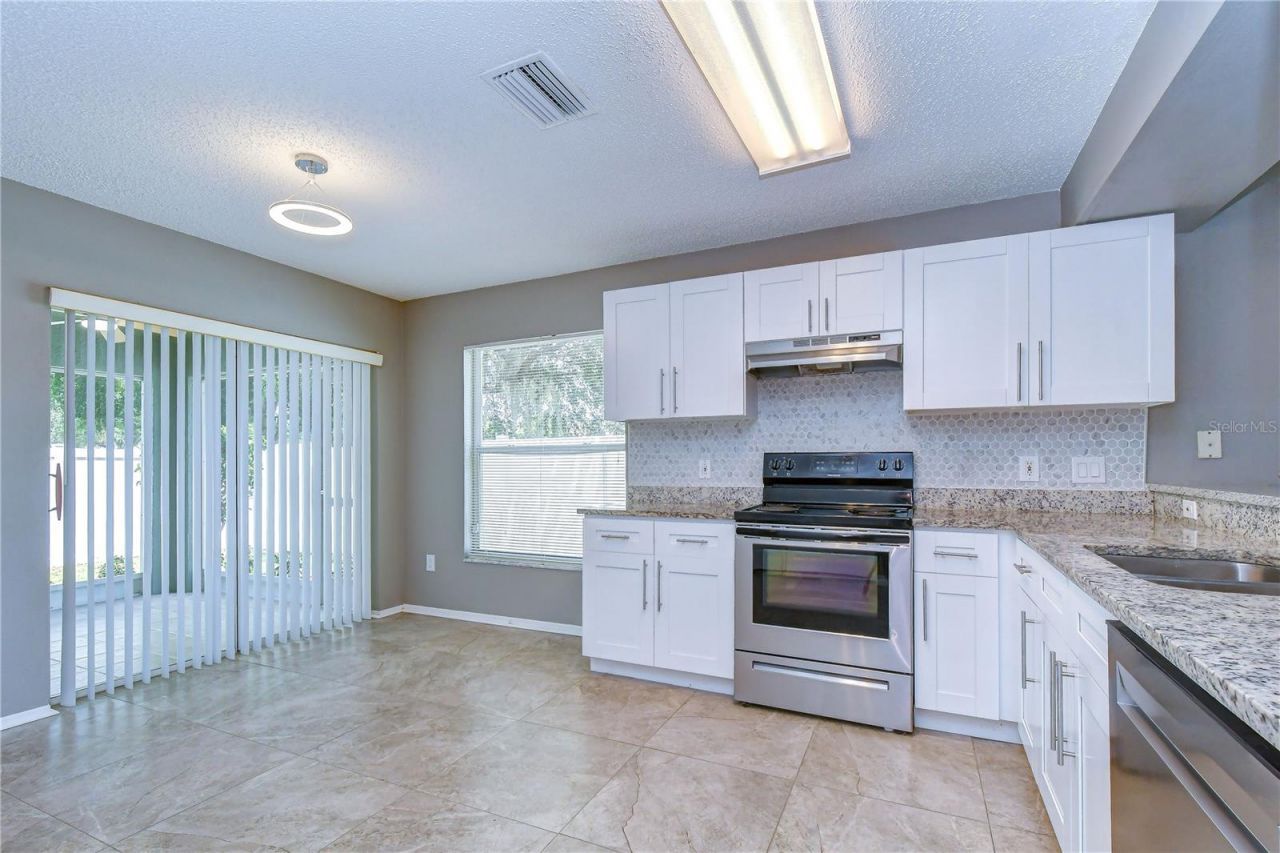 8736 Morrison Oaks Court , Temple Terrace, FL 33637 Photo