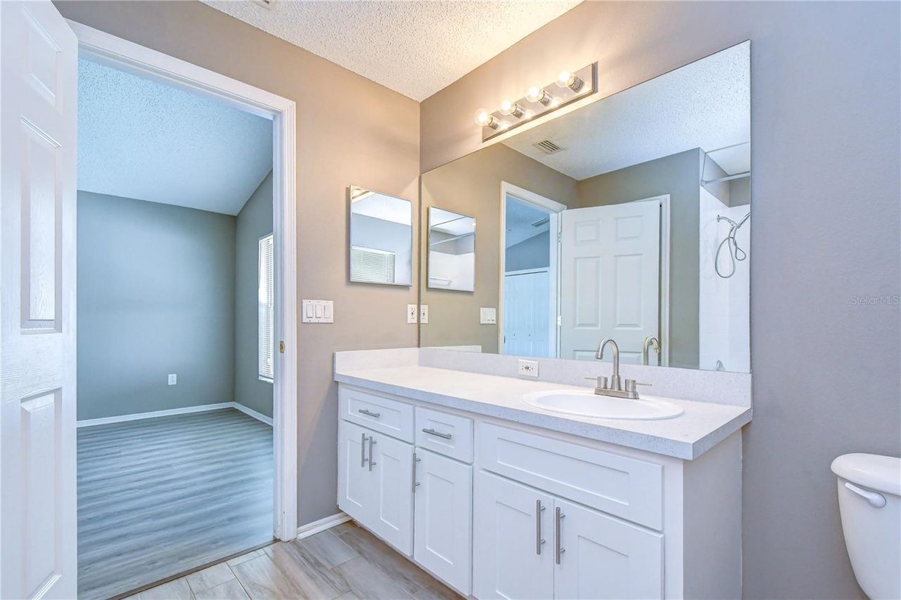 8736 Morrison Oaks Court , Temple Terrace, FL 33637 Photo