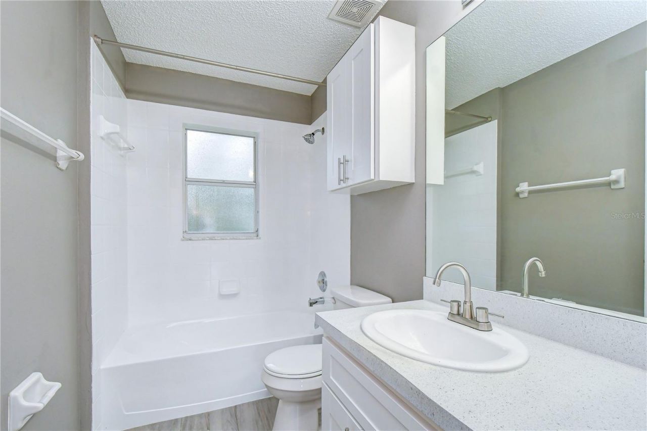 8736 Morrison Oaks Court , Temple Terrace, FL 33637 Photo