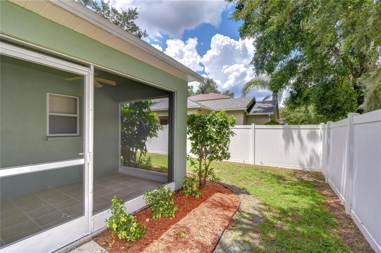 8736 Morrison Oaks Court , Temple Terrace, FL 33637 Photo