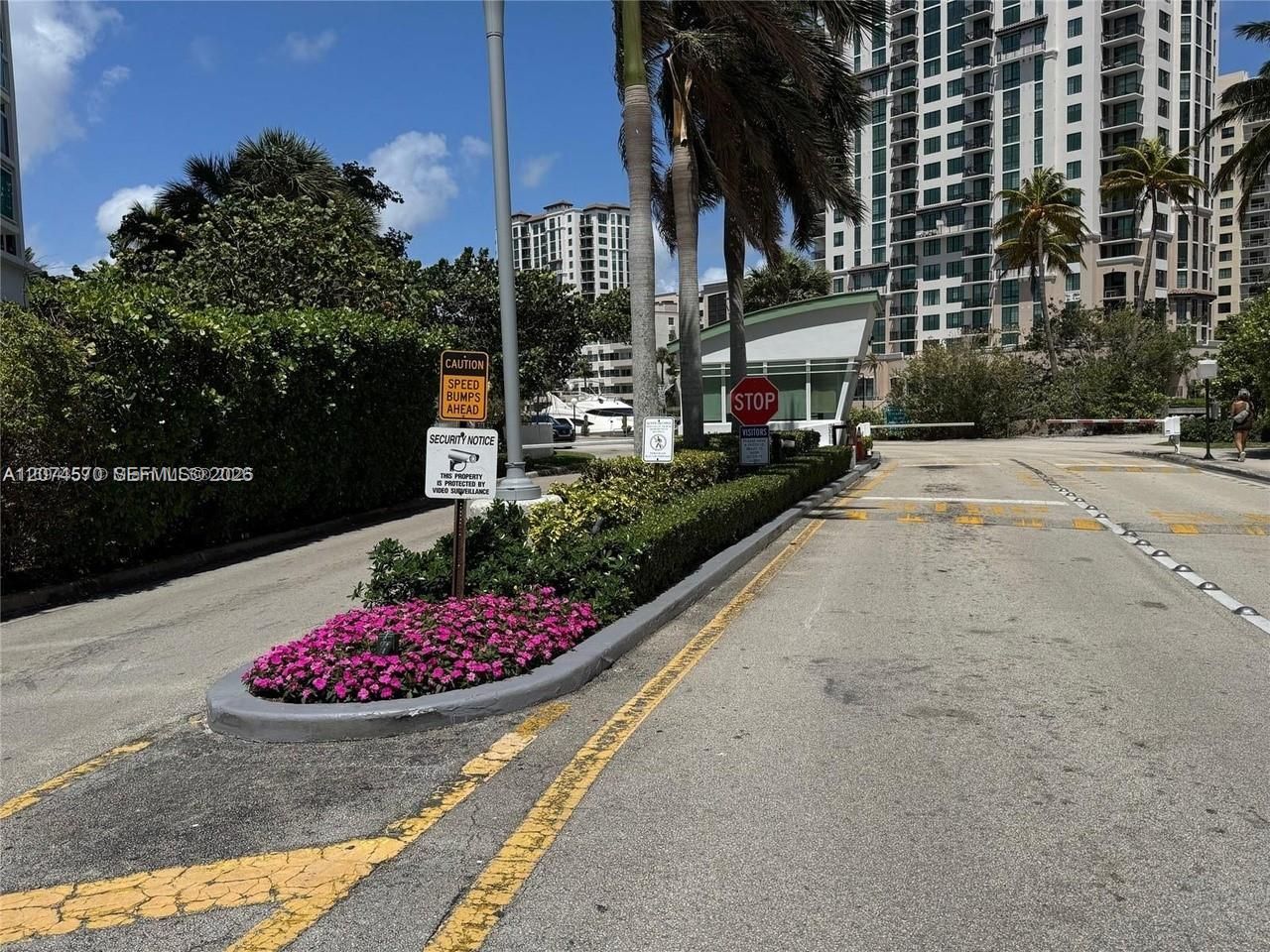 500 Bayview Dr, Unit 1231, Sunny Isles Beach, FL 33160 Photo