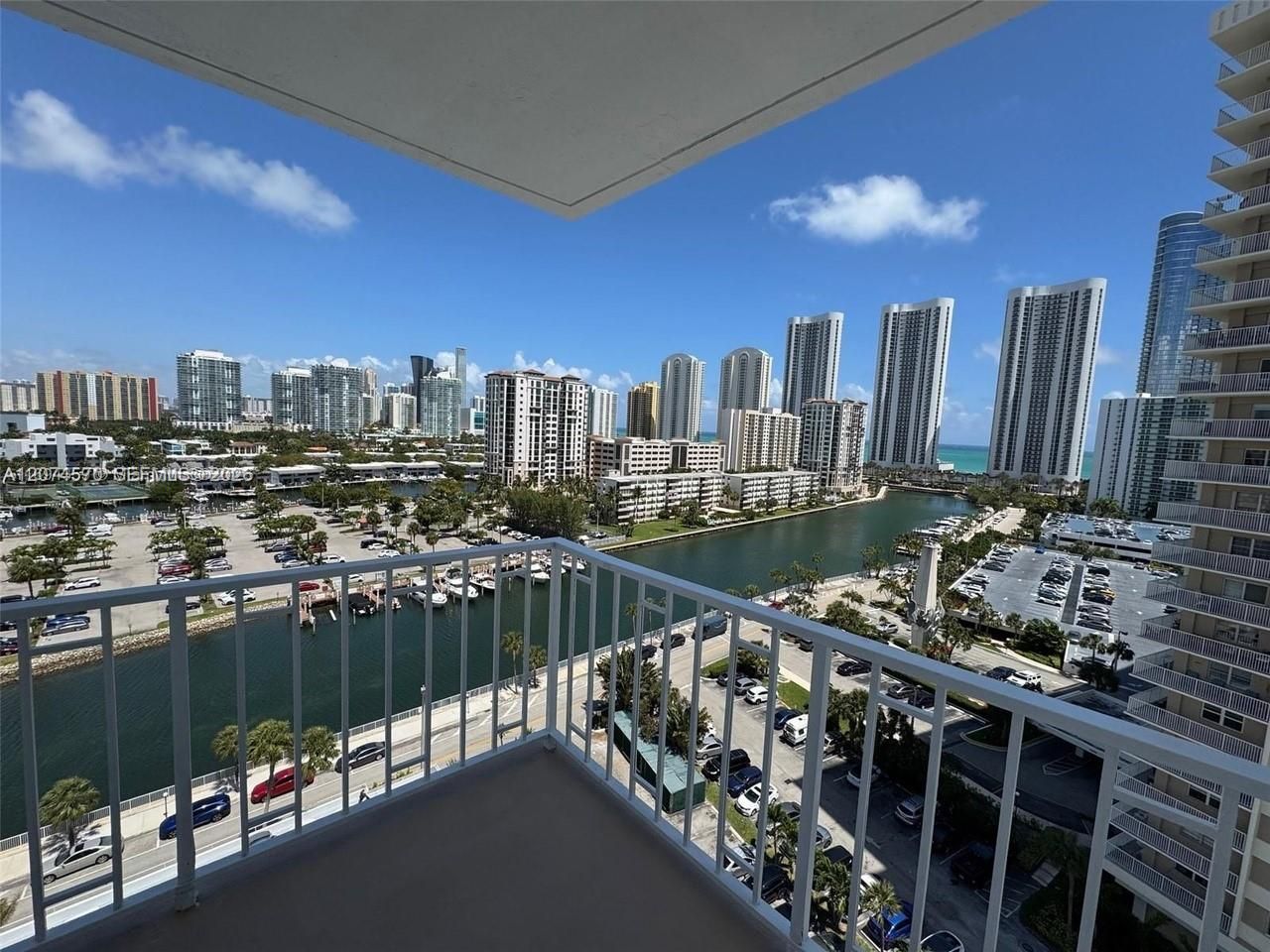 500 Bayview Dr, Unit 1231, Sunny Isles Beach, FL 33160 Photo