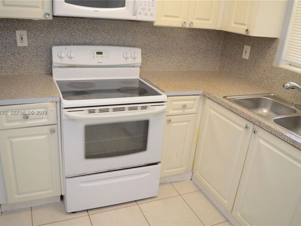 1370 NE 119th St , Unit 137004, Miami, FL 33161