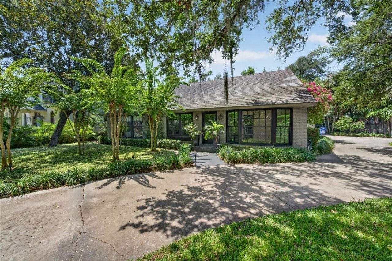 3020 W Villa Rosa Park, Tampa, FL 33611 Main Photo