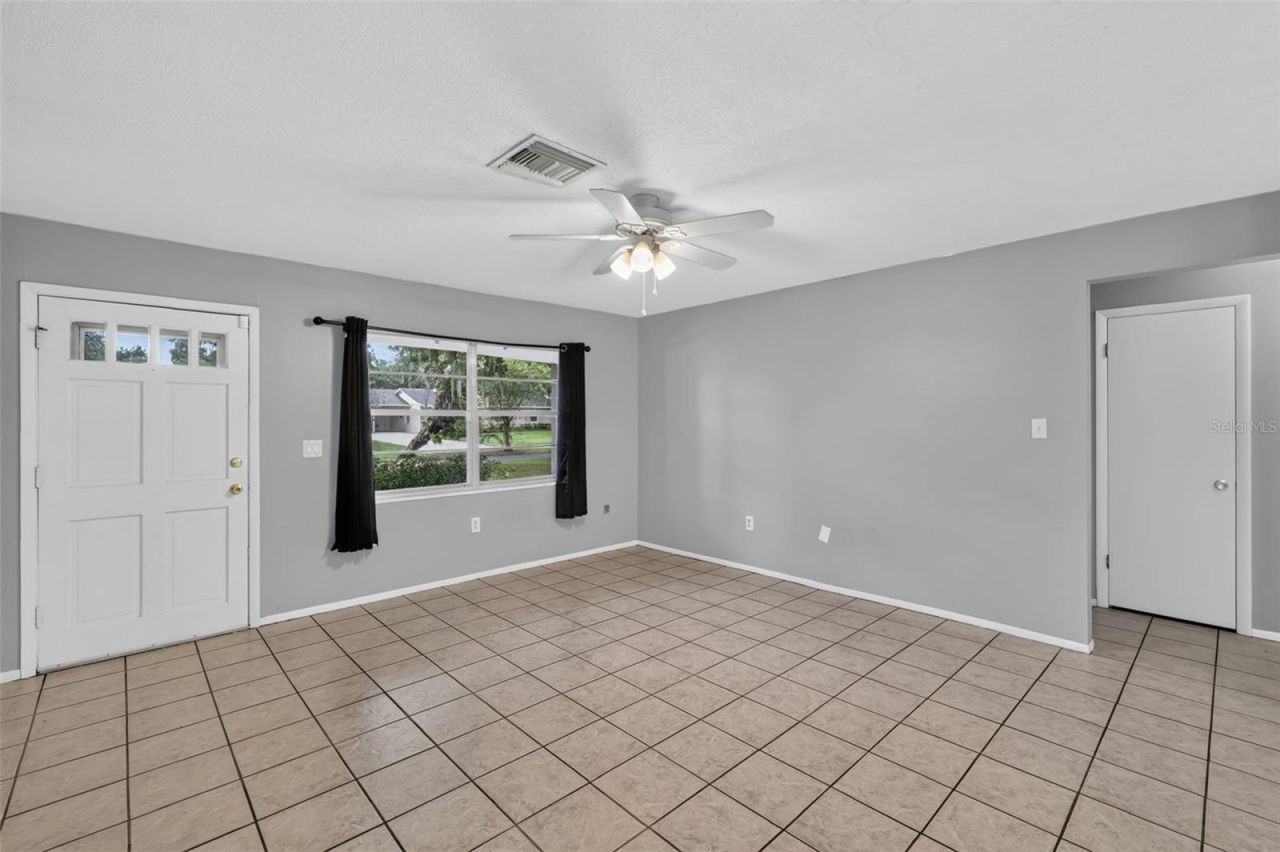 1305 Orange Avenue, Tavares, FL 32778 Photo