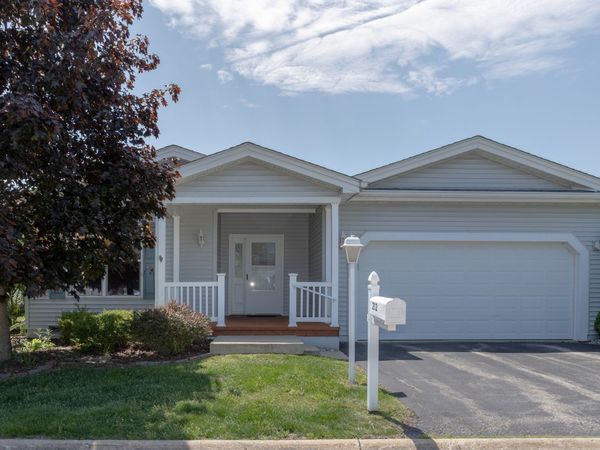 212 Rodeo Drive , Grayslake, IL 60030